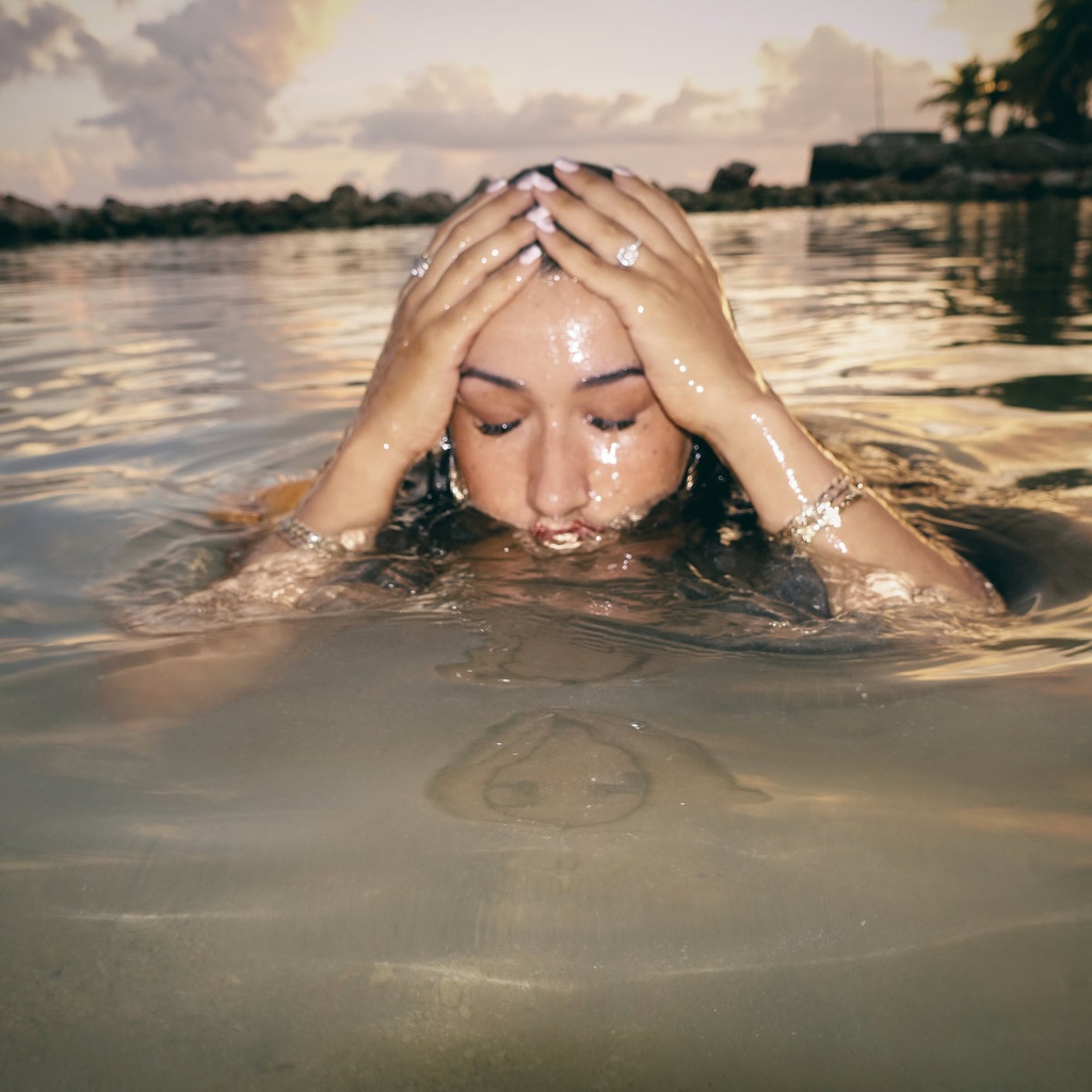 [FLO0018LP] Cleo Sol, Gold