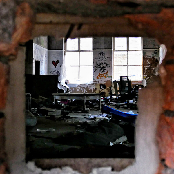 [BWZ785-LP] Fatboi Sharif x Steel Tipped Dove, Decay