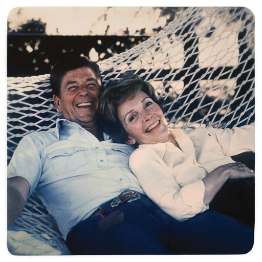 [AU001-LP] Apathy, Mom & Dad (COLOR)